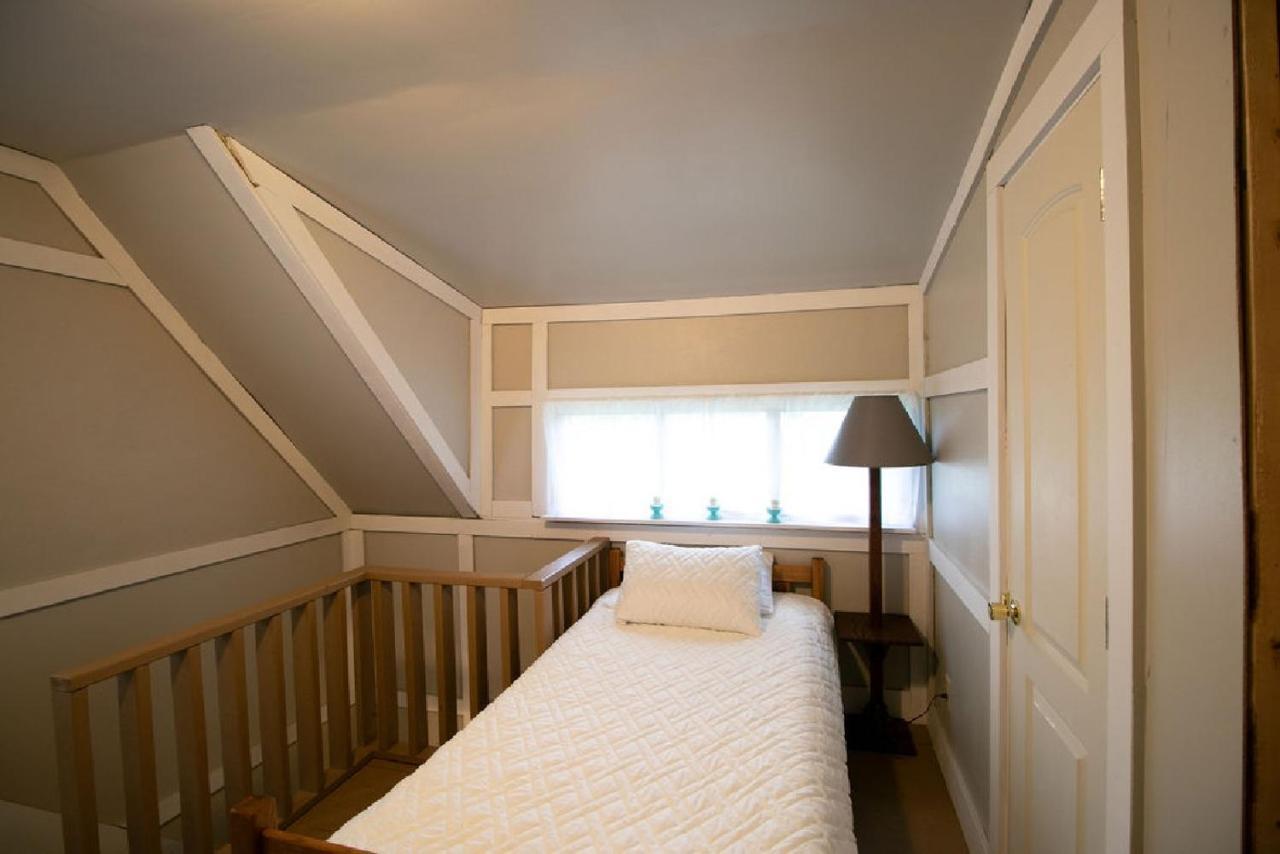 Downtown 2 Bedroom Cottage, Sleeps 6, Walking Distance To Honeywell, Downtown Restaurants, Shopping Wabash Bagian luar foto